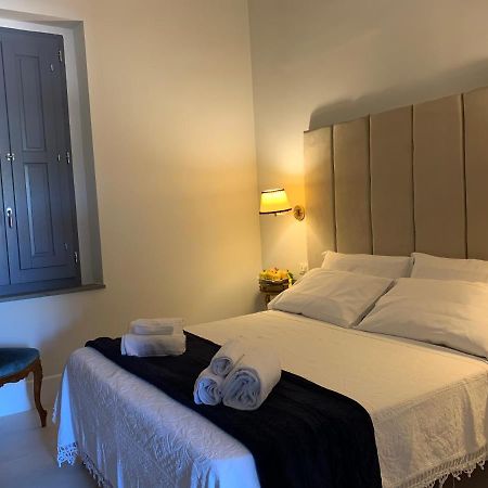 Palazzo Sama Bed & Breakfast Catanzaro Bagian luar foto